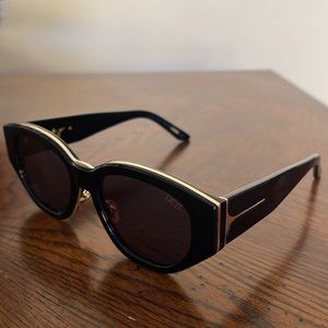 charge It Dezi Sunglases color: BLACK/DARK SMOKE never worn with box